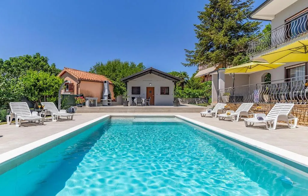 House Magnolia Villa Medulin