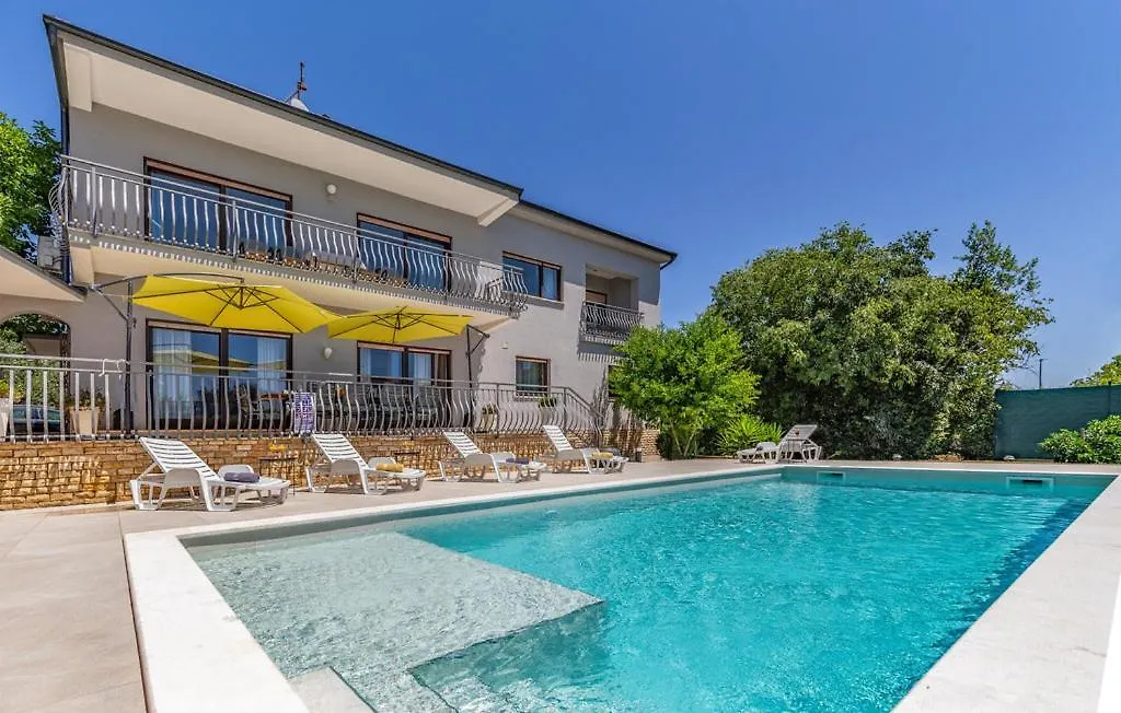 House Magnolia Villa Medulin